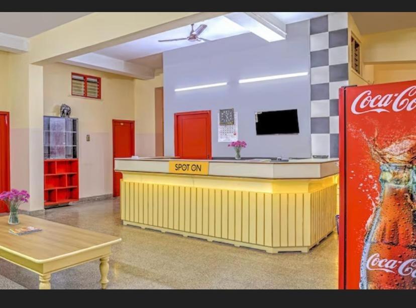 Ss Kkp Tourist Home Thiruvananthapuram Esterno foto